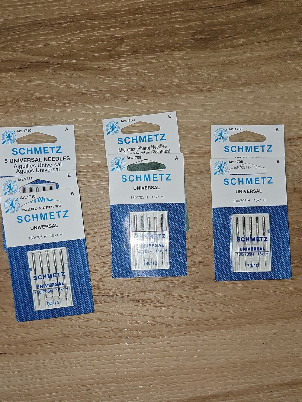 SCHMETZ Universal Sewing Machine Needles 3 Sizes
